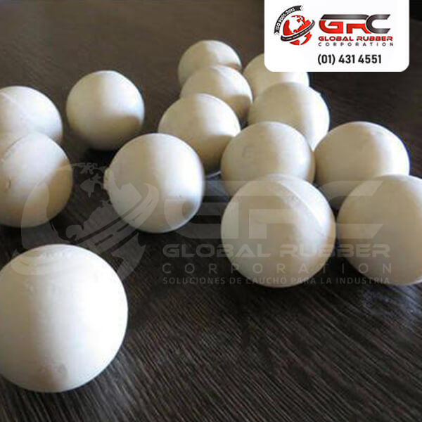 Las bolas de rebote para malla de zaranda pueden ser fabricados en distintos tipos de caucho , siendo los más comunes el caucho natural , silicona y poliuretano.