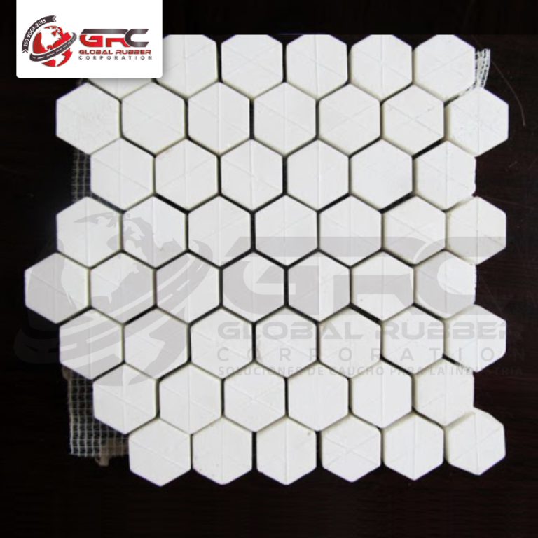 Los materiales cerámicos manejados por GRC son materiales de excelente resistencia a la abrasión debido a su alta densidad y dureza. Son utilizados satisfactoriamente en la solución de problemas de desgaste, y problemas de temperatura en minería.