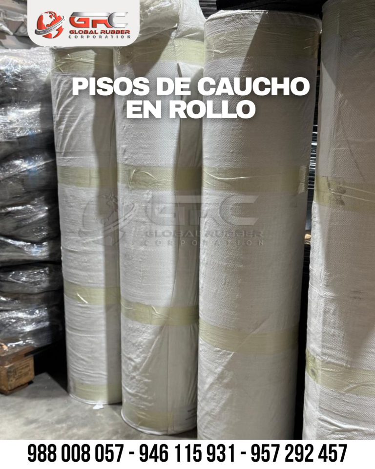 Rollos de piso de caucho embalados y almacenados de pie